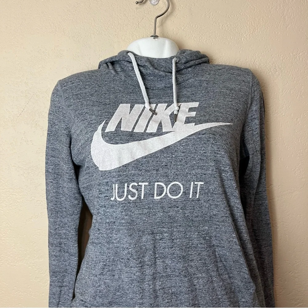 Nike women long sleeve gray hoodie sweatshirt size M - Picture 3 of 9